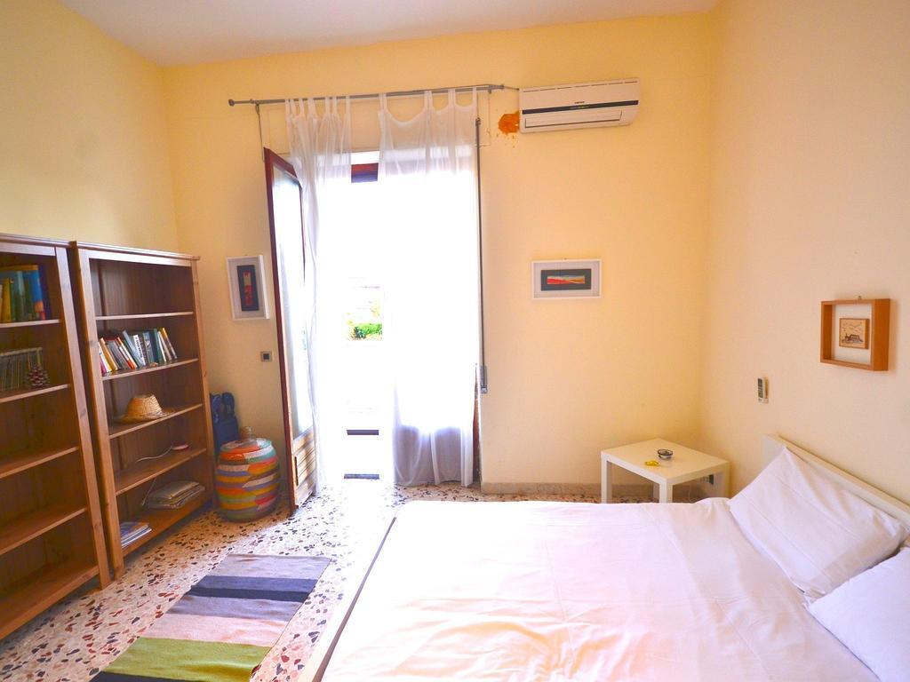 Cozy Holiday Home In Pozzillo With Terrace Acireale Exterior foto