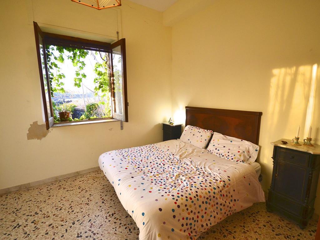 Cozy Holiday Home In Pozzillo With Terrace Acireale Exterior foto